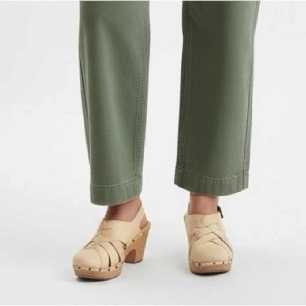Korks Tan Slingback Clog Mules